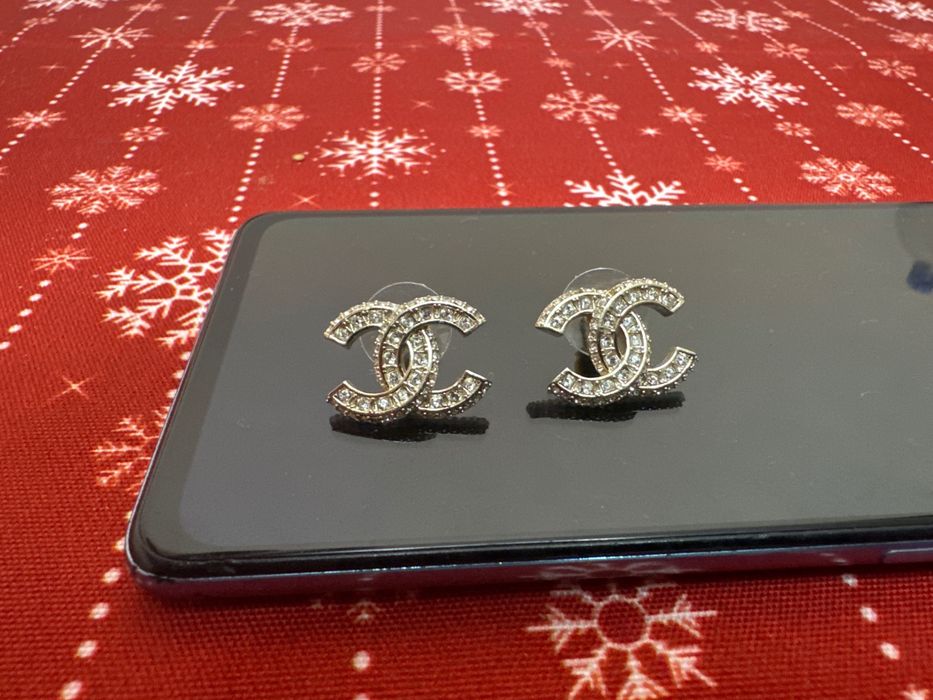 Cercei damă vând urgent