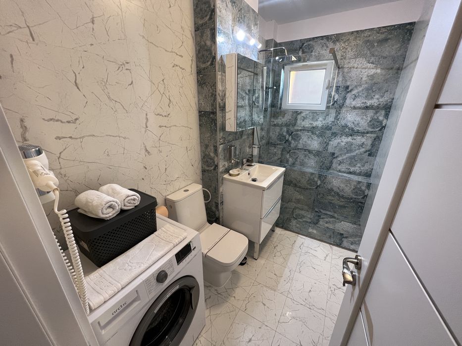 Inchiriez apartament cu 2 camere - ELECTRIC si UNTOLD