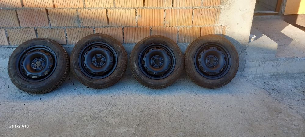 Roți de iarna 165 70 r14