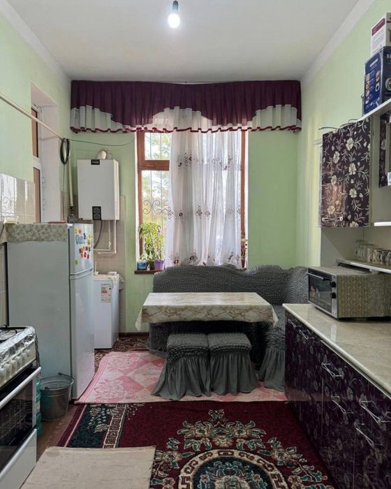 Sanat kollejni orqasidan 3 xonali xovli ijaraga beriladi