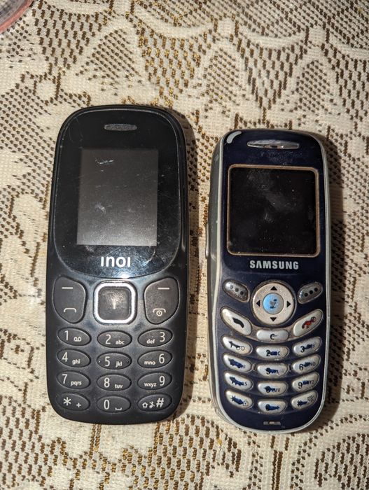 Продам на запчасти моб телефоны