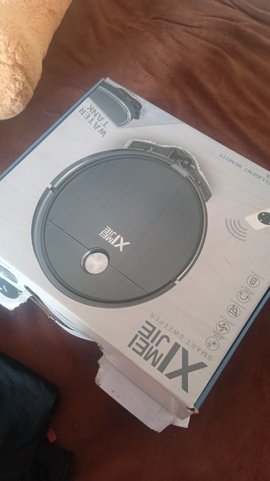 Продам новый робот пылесос