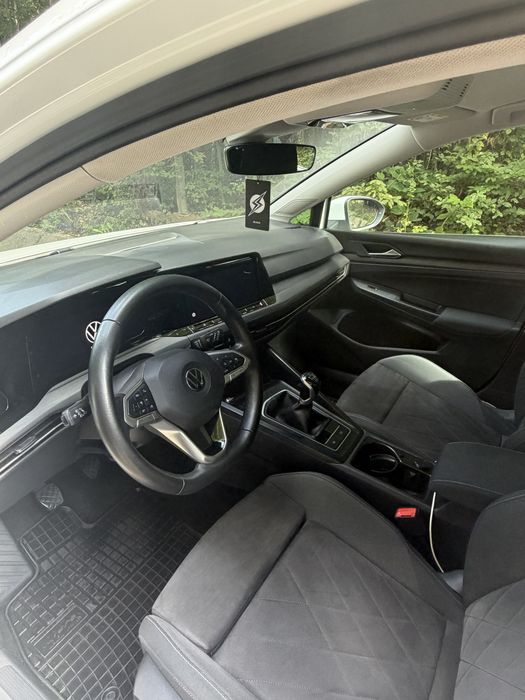 VOLKSWAGEN Golf 2021 — imagine 5