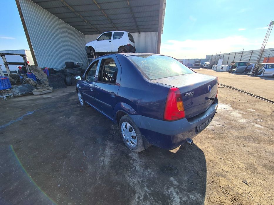 Dezmembram Dacia Logan
