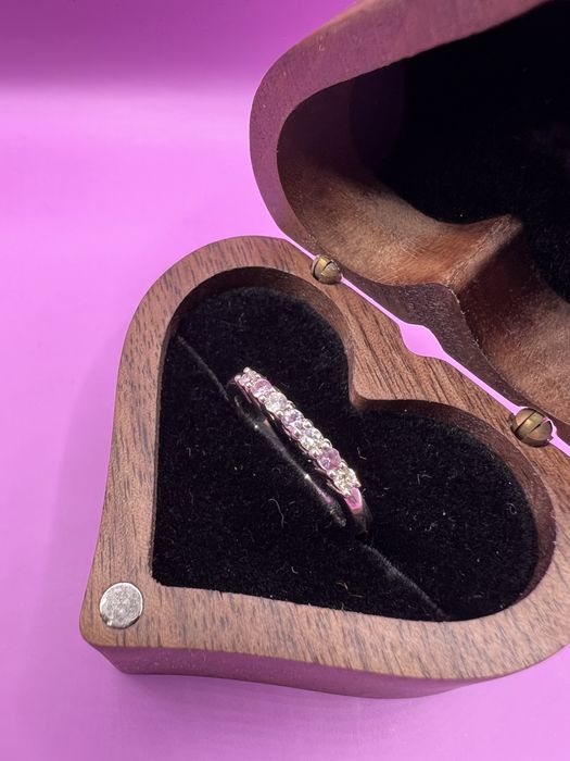 Продам золотое кольцо.