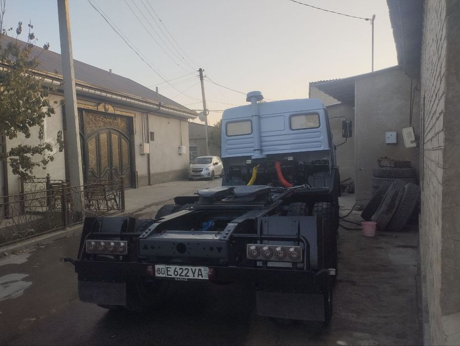 Kamaz5320 тягач sotiladi