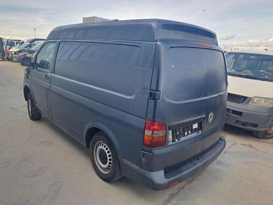 Фолксваген Т5 2.5ТДИ VW Transporter T5 2.5TDI АВТОМАТ САМО НА ЧАСТИ