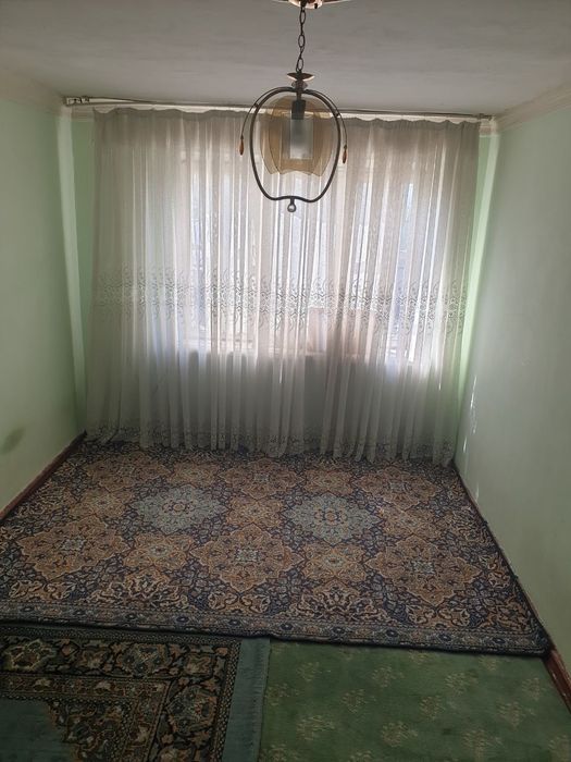Srochna troystskiy 1 xonali uy sotiladi