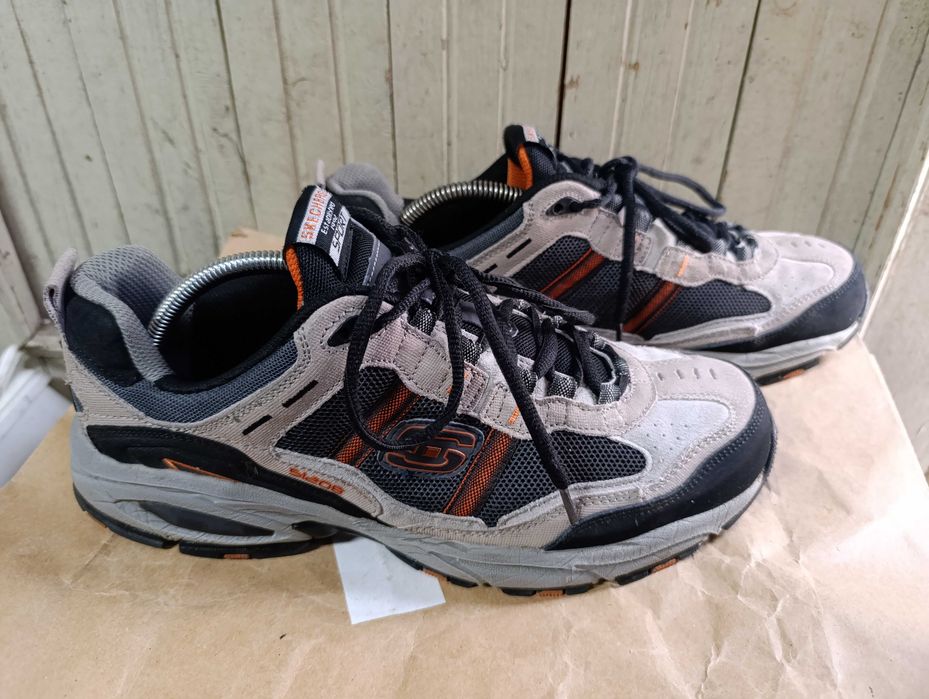 ''Skechers''оригинални сникърси 45 номер