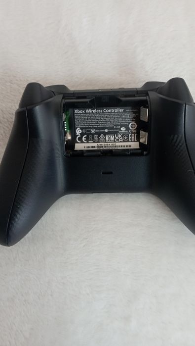 Продам кансол xbox series s