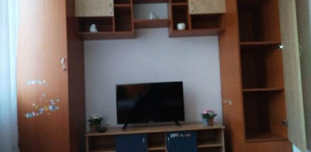 Închiriez apartament cu 2 camere micro 19