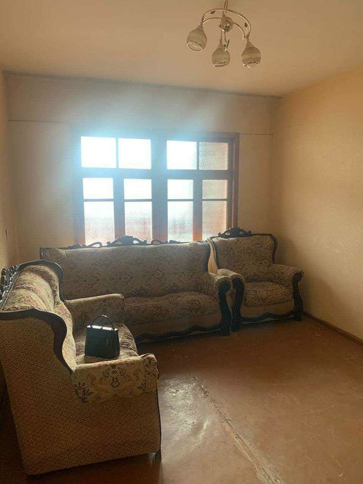 Продам квартиру 77серии на ген Петрова.шастри