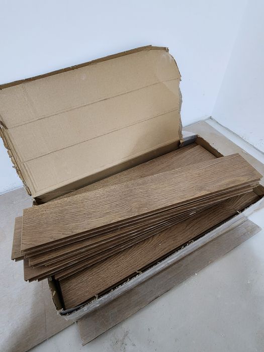 Ламинат BBL D24587 елочка 1 пачка