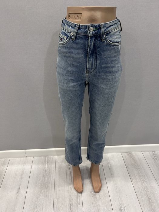 Джинсы Levis 24 размер