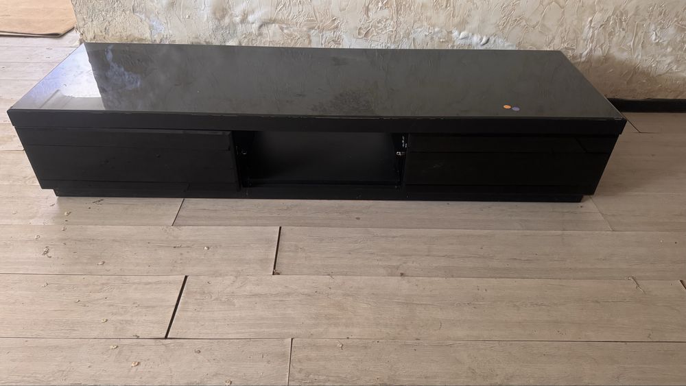 Тумба под телевизор