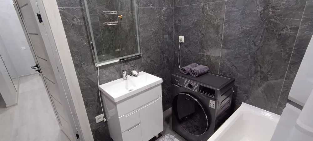 ШИКАРНАЯ квартира 2/2/7, возле метро Беруний! 172*