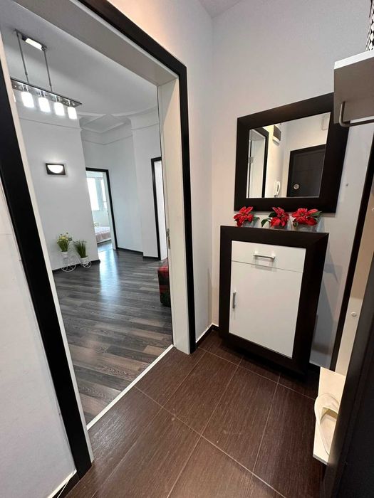 Тристаен апартамент - до хотел Черно море , пл. Севастопол