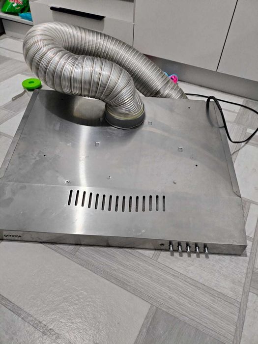 Продаётся вытяжка