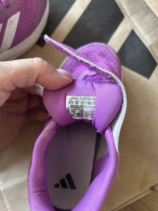 Детские кроссовки Adidas для девочки