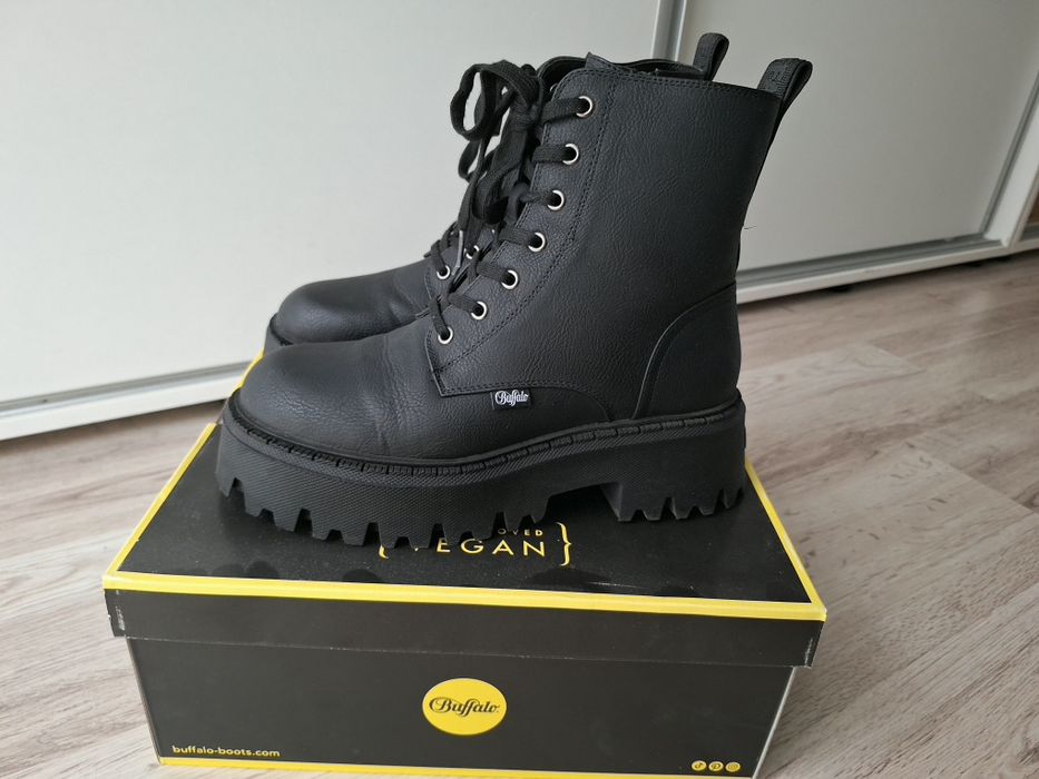 Bocanci Buffalo mar 40 ca noi