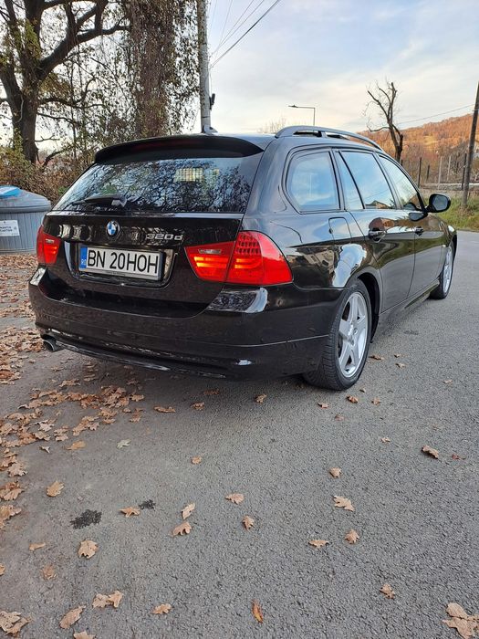 Vând BMW 320D 2010 facelift