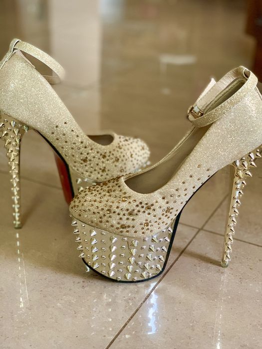 Официални обувки