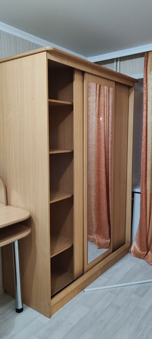 Продам спальный гарнитур
