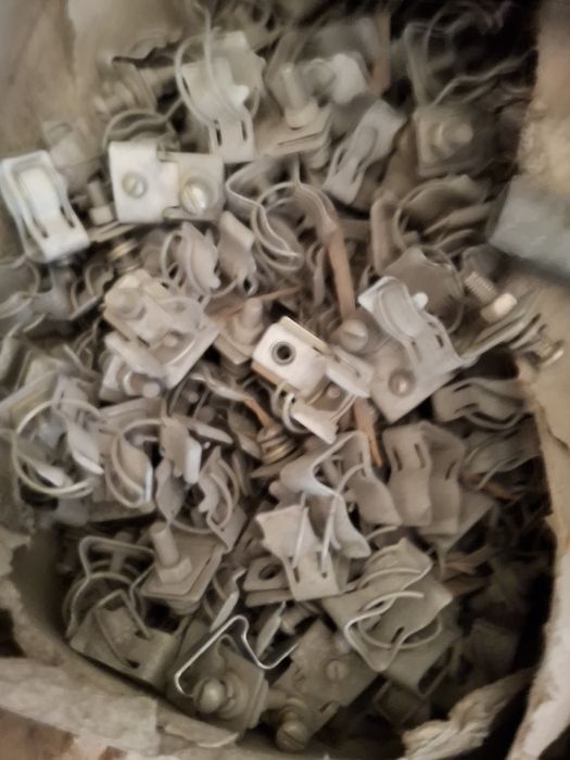 Продам держатель предохранителя 63А