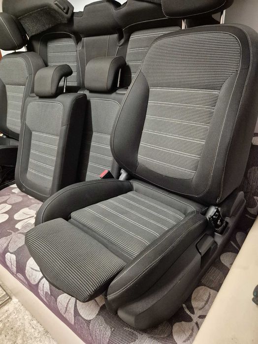 Салон-седалки Инсигния