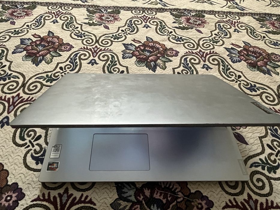 продается Ноутбук Lenovo