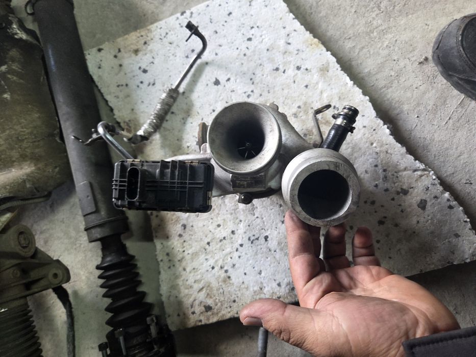 turbina bmw f20 f21 1.5 diesel b37   cod  8514266