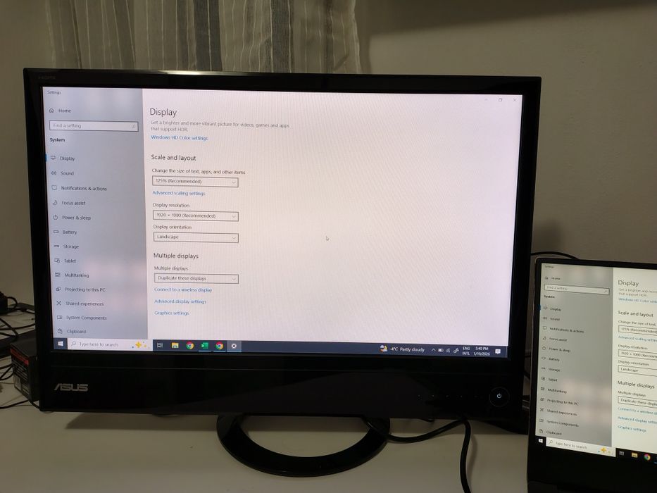 Monitor Full HD 60 cm