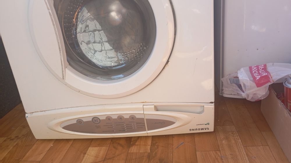 Стиральная машина на запчасти Самсунг
