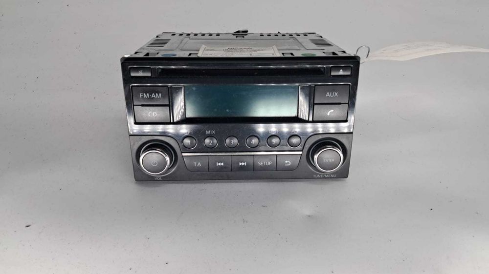 cd player Nissan Qashqai J10 an 2012 cod 28185BH30A
