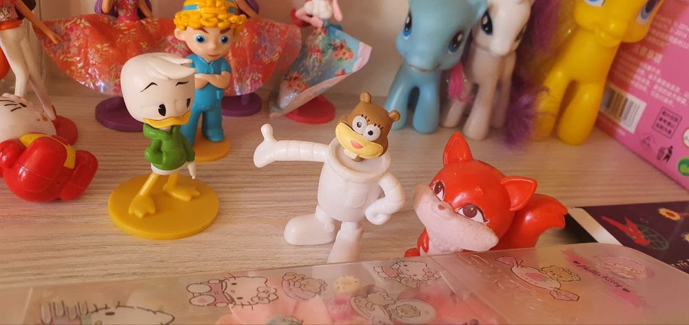 Игрушки детские машинки, Киндер , пони