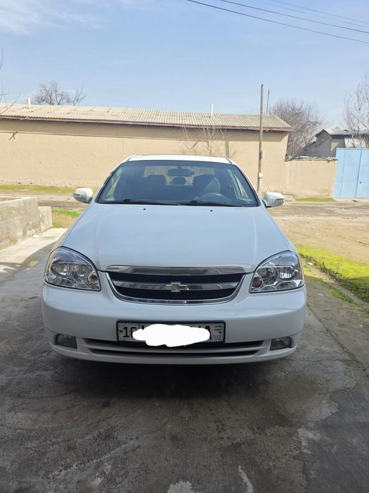 Lasetti , Ласетти 1.8 avtomat gaz-benzin 2009