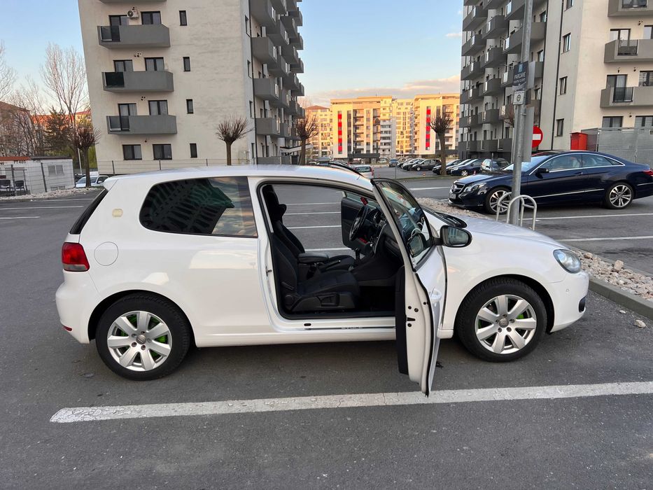 VOLKSWAGEN Golf 2011 — imagine 3