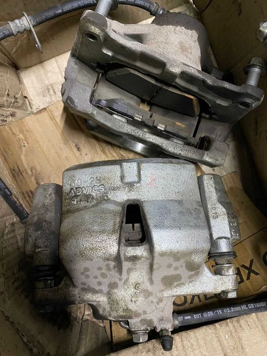 Camry 75 70 оригинал алдыңғы суппортар передние суппорта