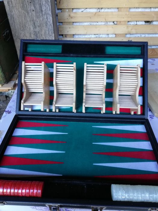 Topogan pentru table / backgammon