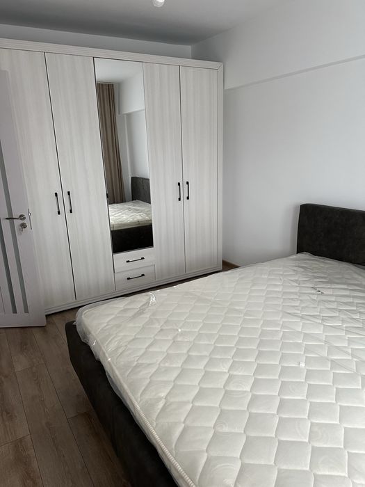 Vând  apartament 3 camere sau schimb cu apartament cu 2 camere/garsoniera