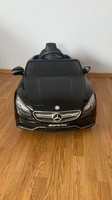 Детский электромобиль черный