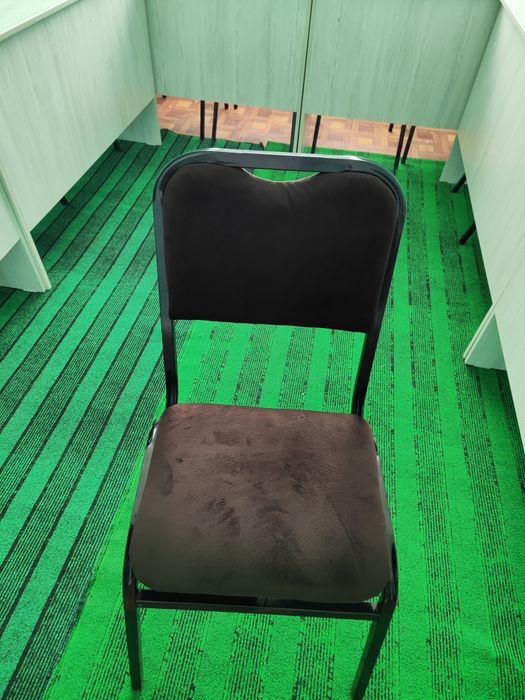 PARTA stul sotiladi 4komplekt bor