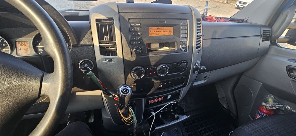 Mercedes sprinter autoplatforma 300.v6