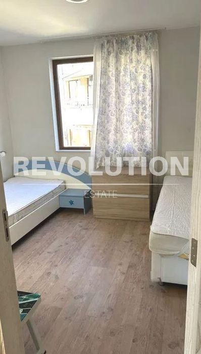 Дава се под наем Тристаен апартамент в Варна, Бриз - 110 кв.м за 797.64 € - Снимка #3