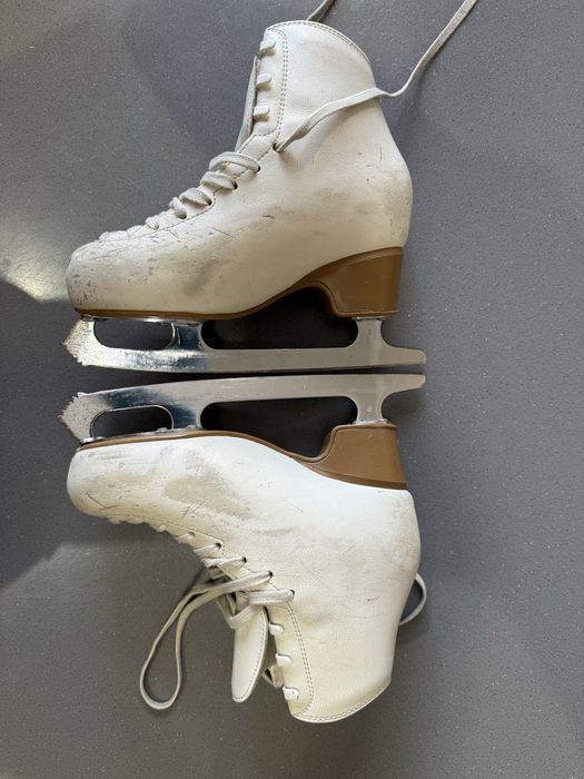 Коньки для фигурного катания ADEA