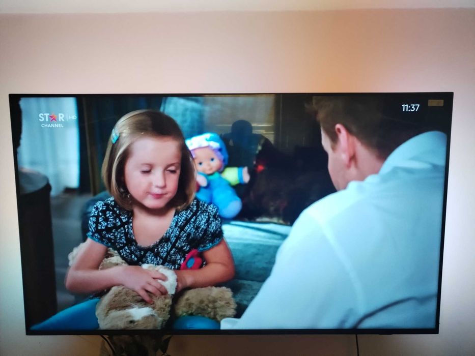 Телевизор PHILIPS 65 инча и сараунд система