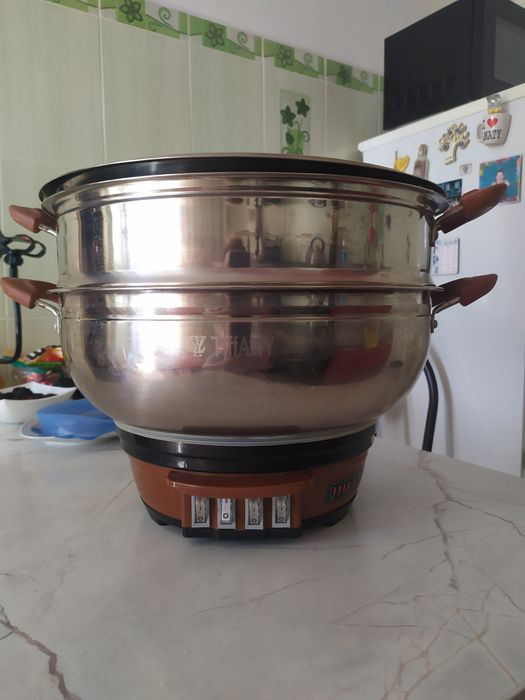 Продам Электро мантоваркп,пароварку
