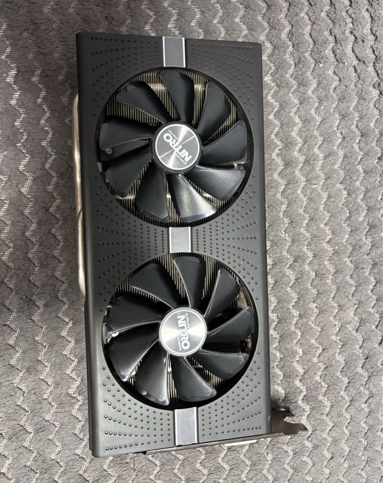 Vand placa video radeon RX 580 series 8 gb