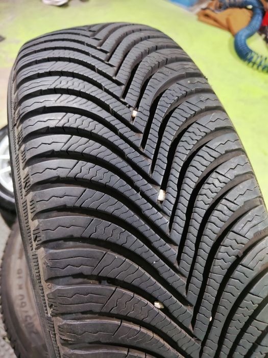 2 бр 205/60/16 Michelin 23г