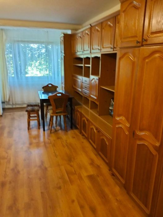 Garsonieră de închiriat